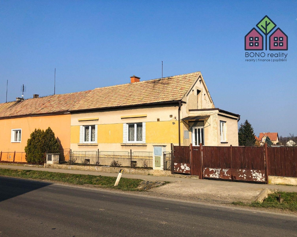 Rodinný dům 3+1, pozemek 1079 m2, garáž, Libochovice, k.ú. Poplze, ulice Evaňská