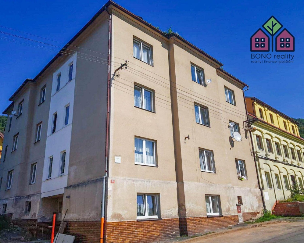 Bytový dům, 13 jednotek, zahrádka 154 m2, spolehliví nájemníci, obec Krupka, ulice Libušín