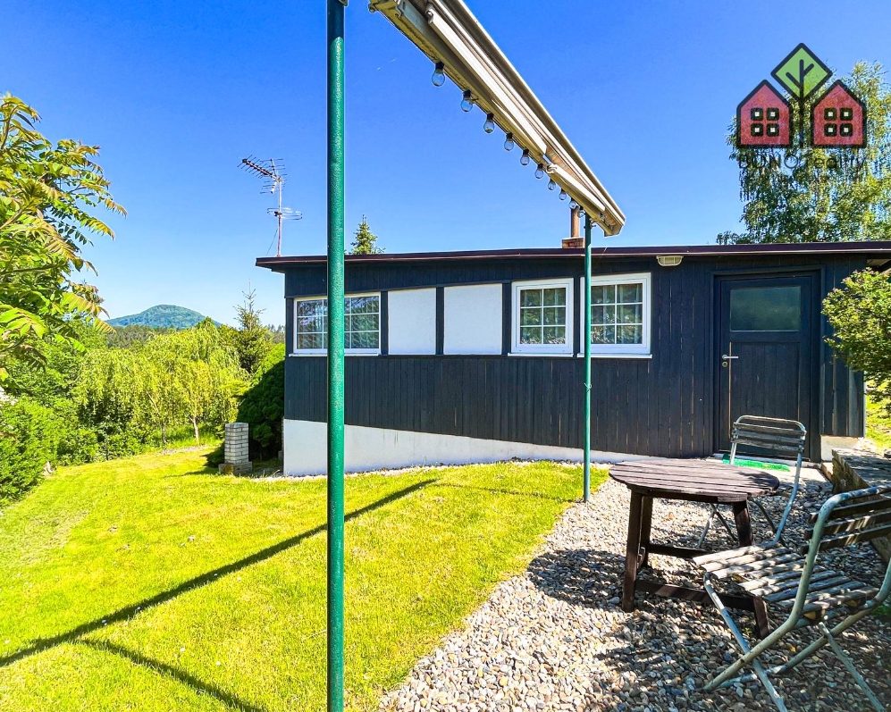 Chata 2+1, 43 m2, s garáží/dílnou, po kompletní rekonstrukci, zahrada 673 m2, OV, osada Stará Oleška