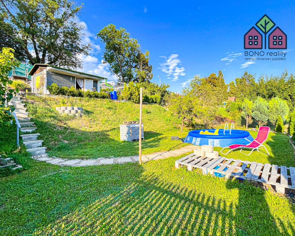 Chata, 15 m2, po rekonstrukci, udržovaná zahrada - 770 m2, obec Litoměřice, ul. Na Vinici