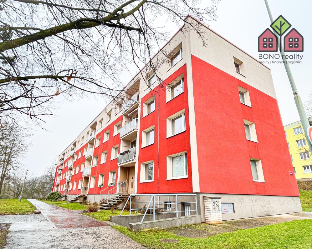 Byt, 1+1, OV, výměra 33 m2, po rekonstrukci, komora, obec Ústí nad Labem, část Skřivánek, ul. Stará