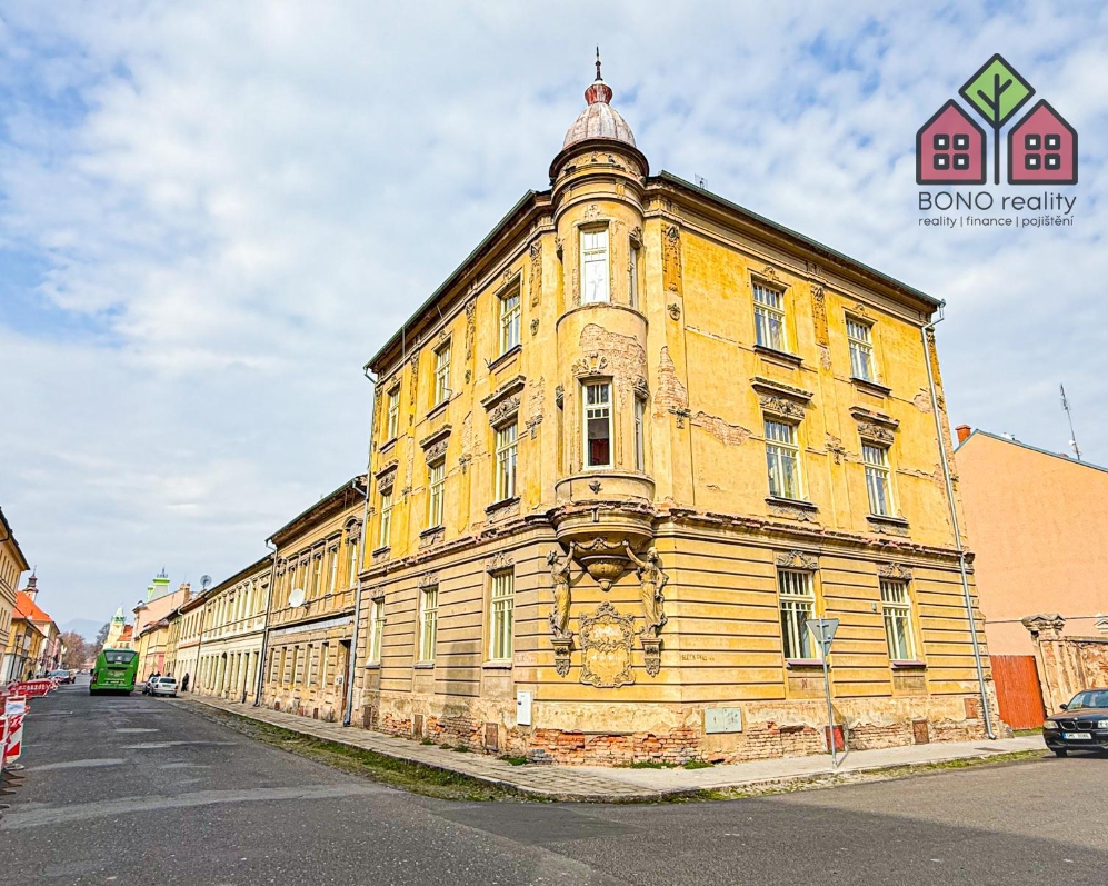 Byt, OV, dispozice 2+1, výměra 73 m2, lodžie 6 m2, sklep 12 m2, cihla, obec Terezín, ulice P. Holého